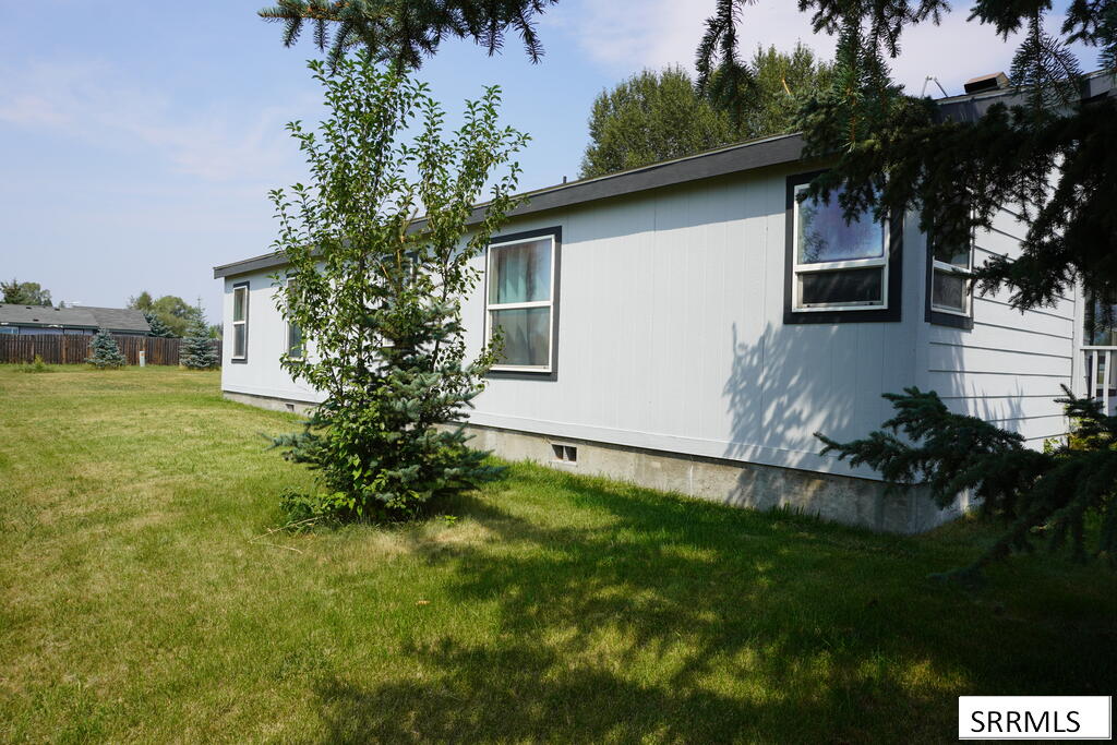 205 E Opal Avenue Property Photo 5