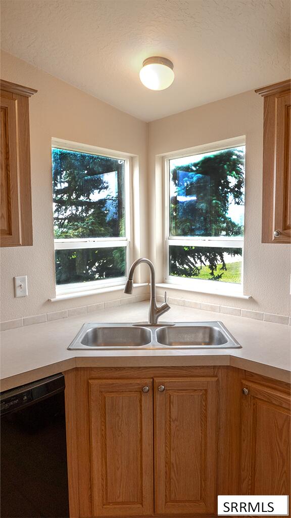 205 E Opal Avenue Property Photo 14