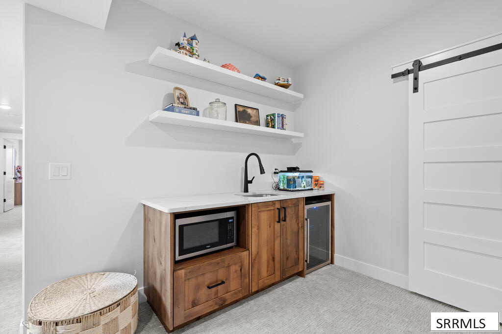 954 E 1100 N Property Photo 55