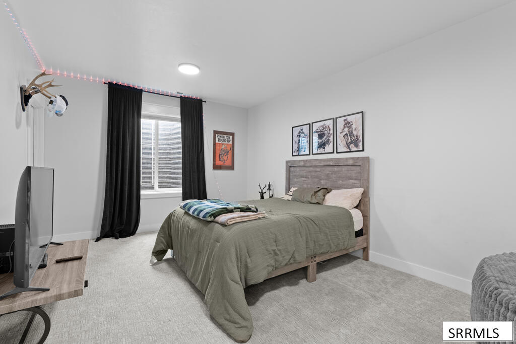 954 E 1100 N Property Photo 60