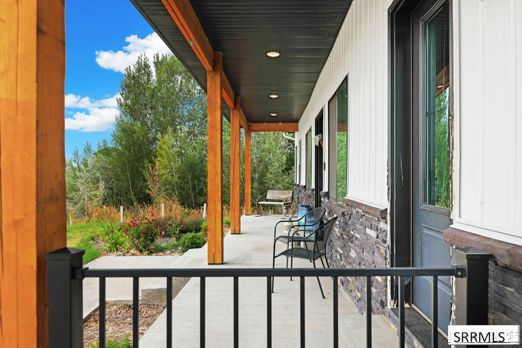 3819 E 420 N Property Photo 6