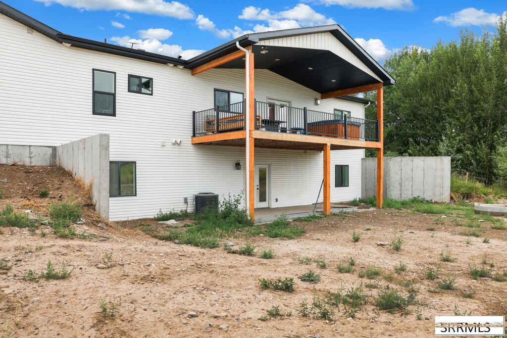 3819 E 420 N Property Photo 46