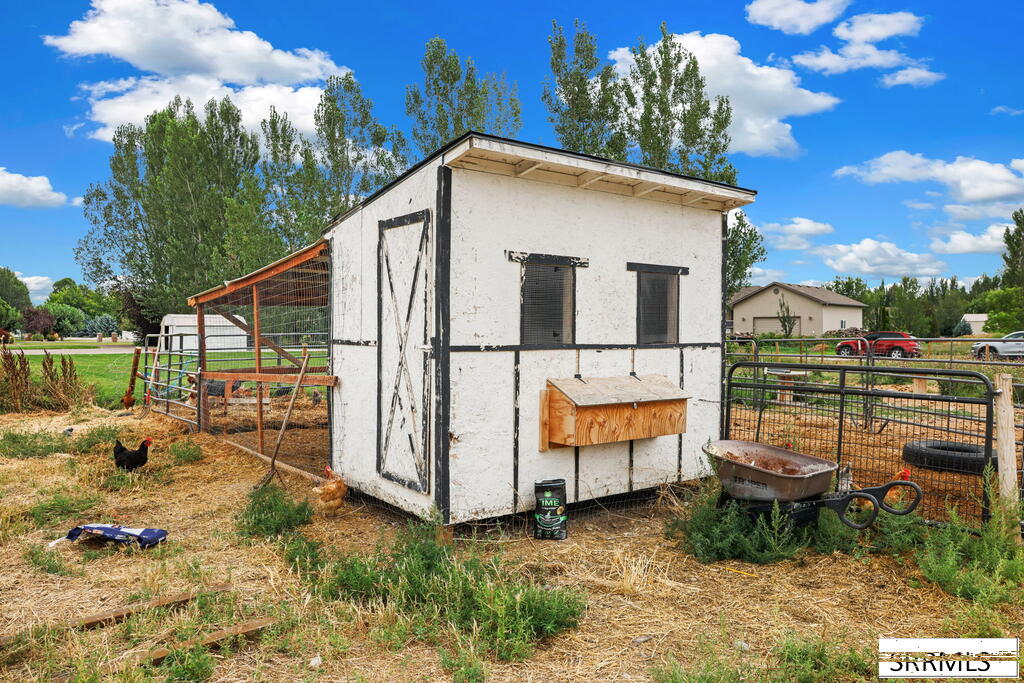3819 E 420 N Property Photo 49