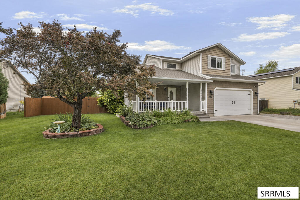 4224 Forest Glen Drive Property Photo 3
