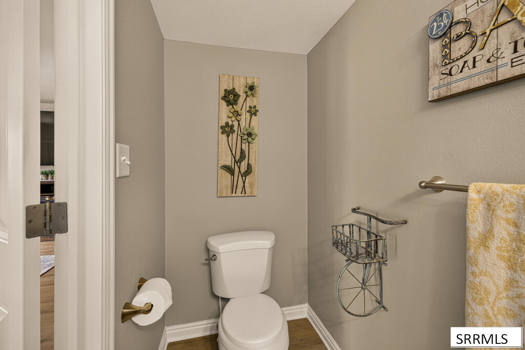 4224 Forest Glen Drive Property Photo 17
