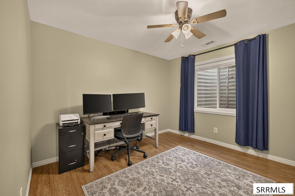 4224 Forest Glen Drive Property Photo 35