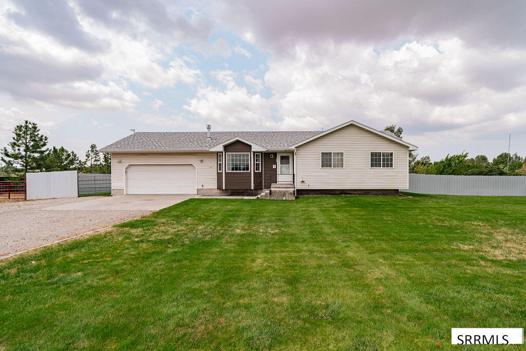 191 N 3990 E Property Photo 1
