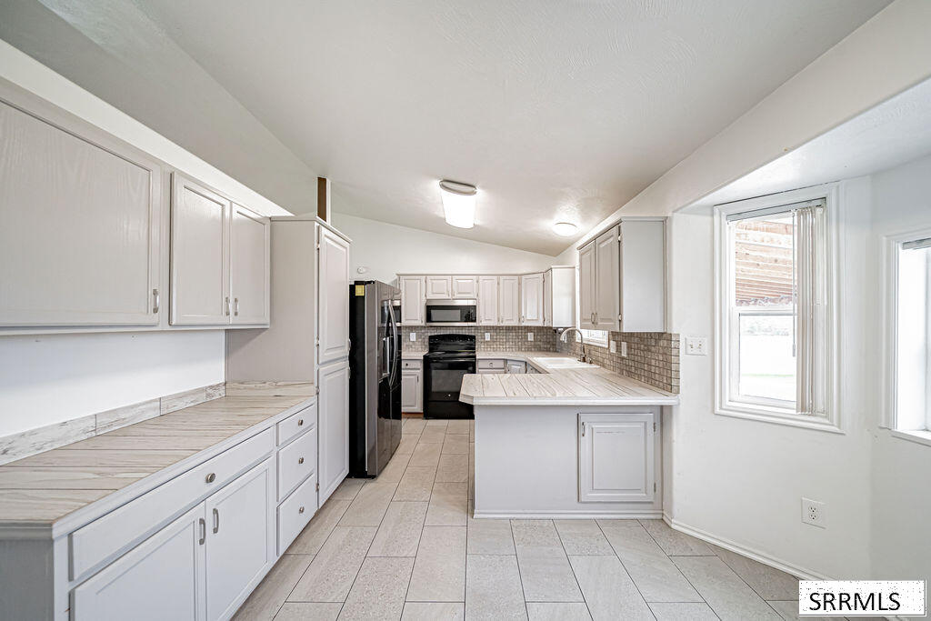 191 N 3990 E Property Photo 12