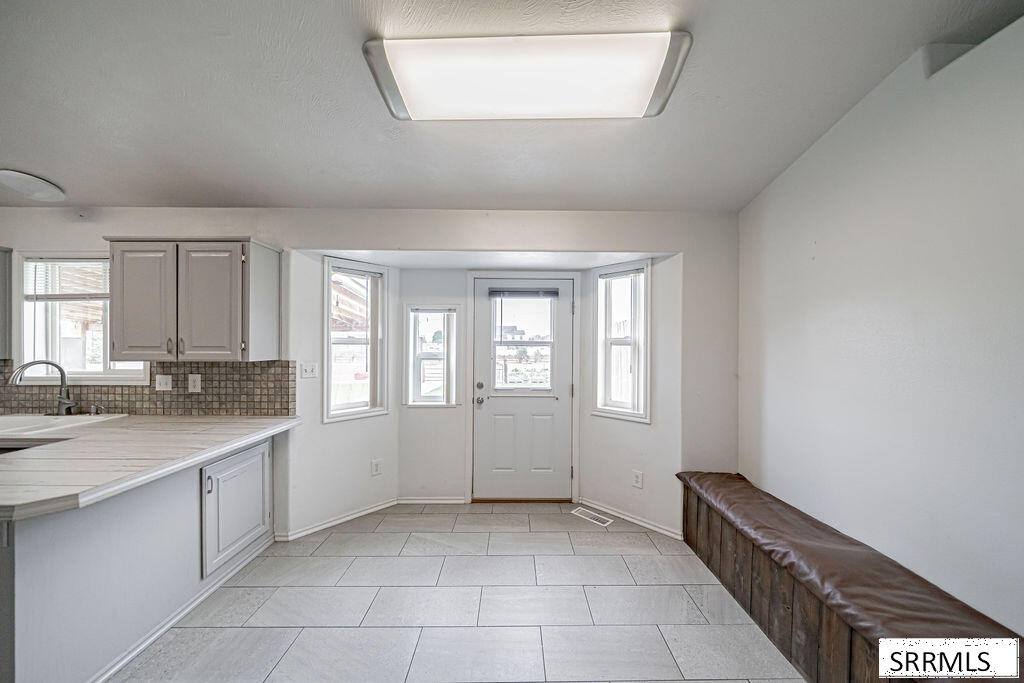 191 N 3990 E Property Photo 19