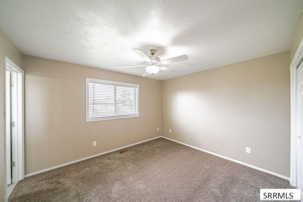 191 N 3990 E Property Photo 21