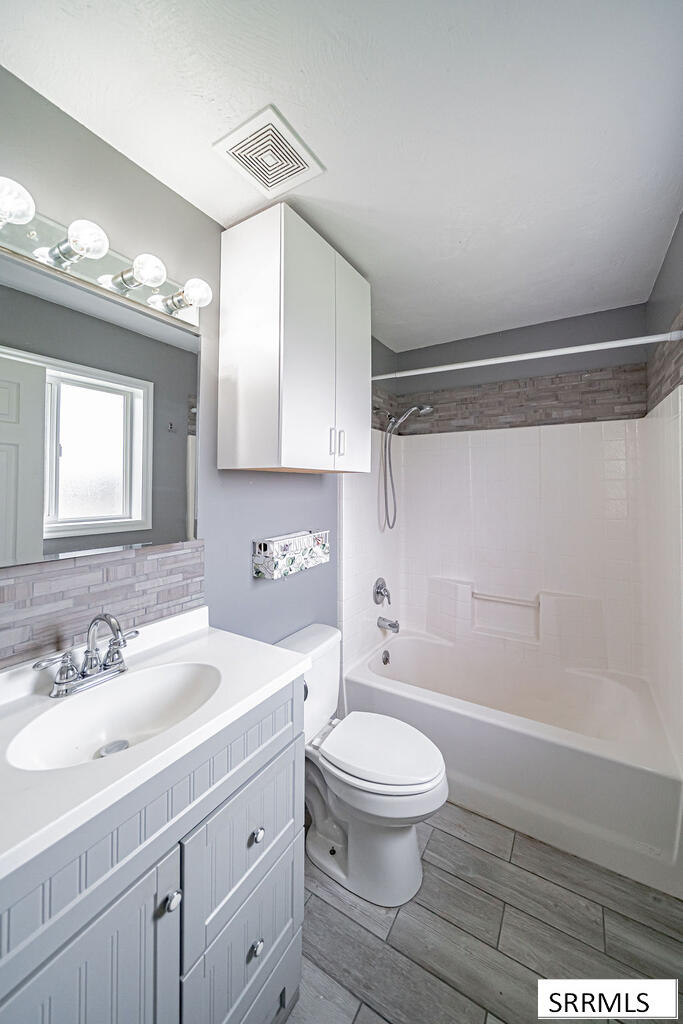 191 N 3990 E Property Photo 26