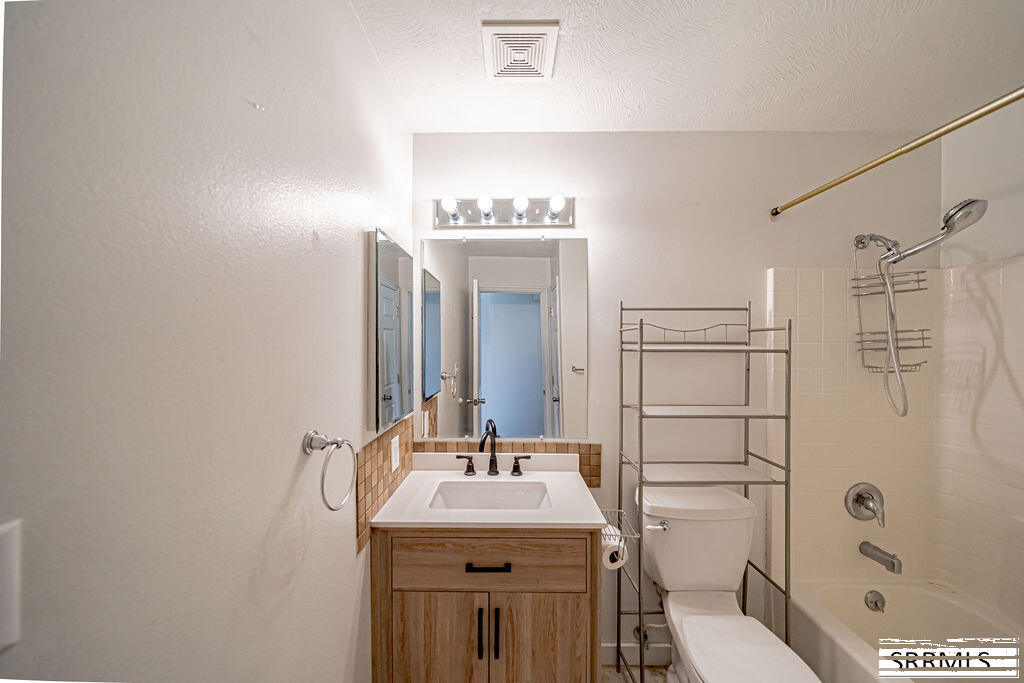 191 N 3990 E Property Photo 32