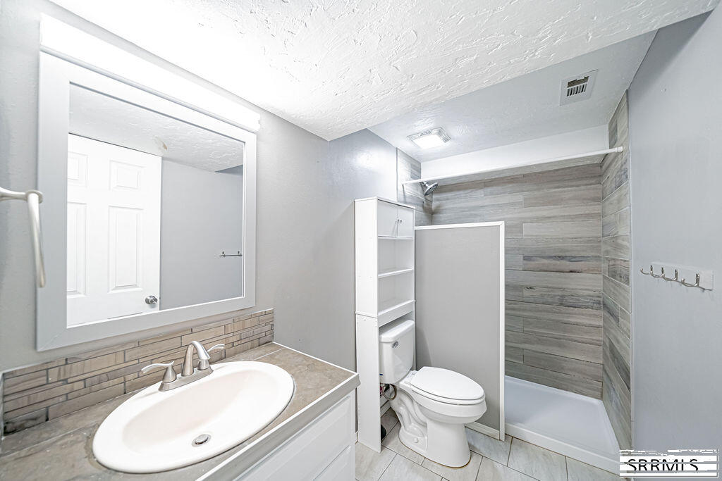 191 N 3990 E Property Photo 46
