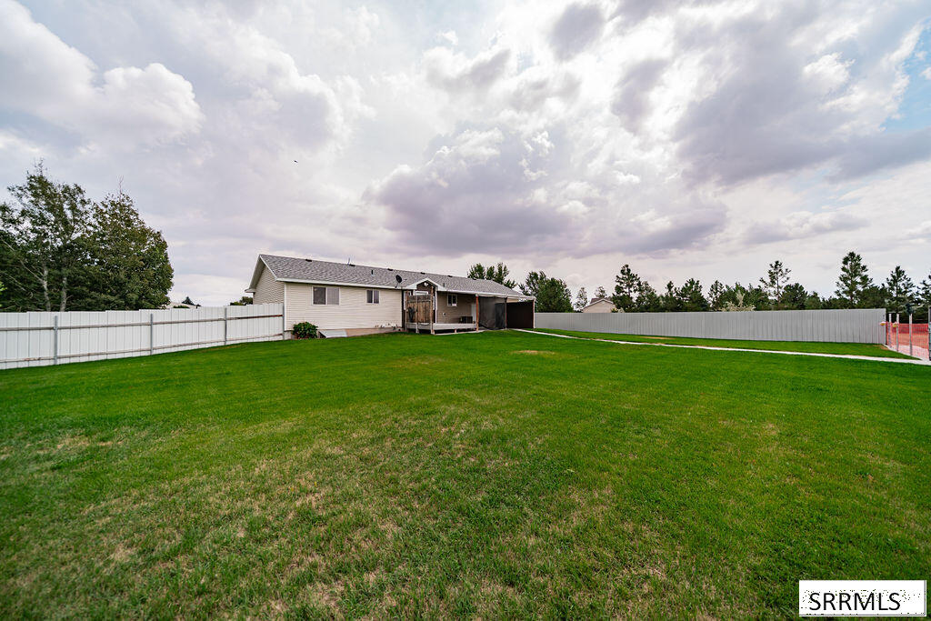 191 N 3990 E Property Photo 53