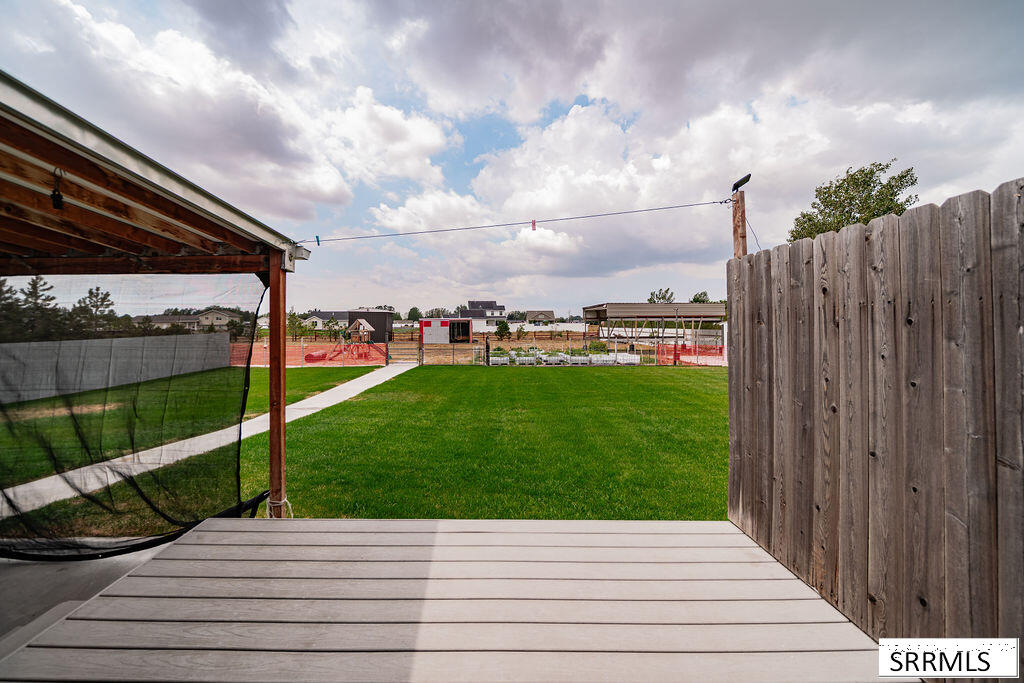 191 N 3990 E Property Photo 56