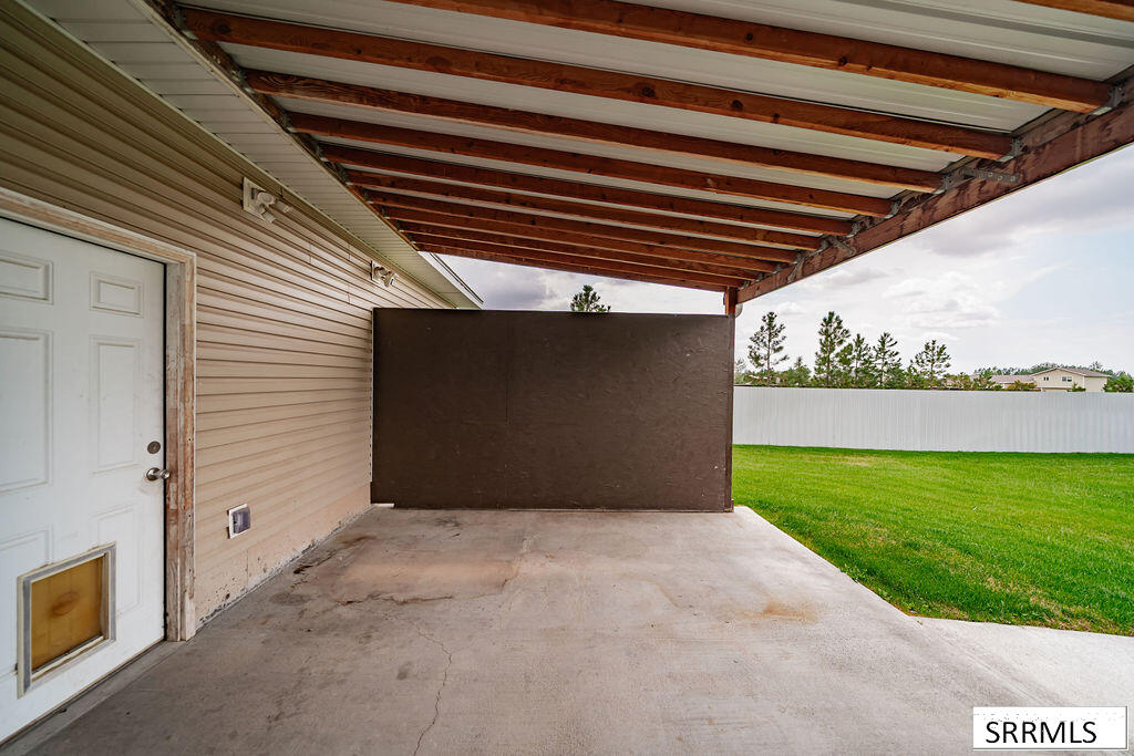 191 N 3990 E Property Photo 57