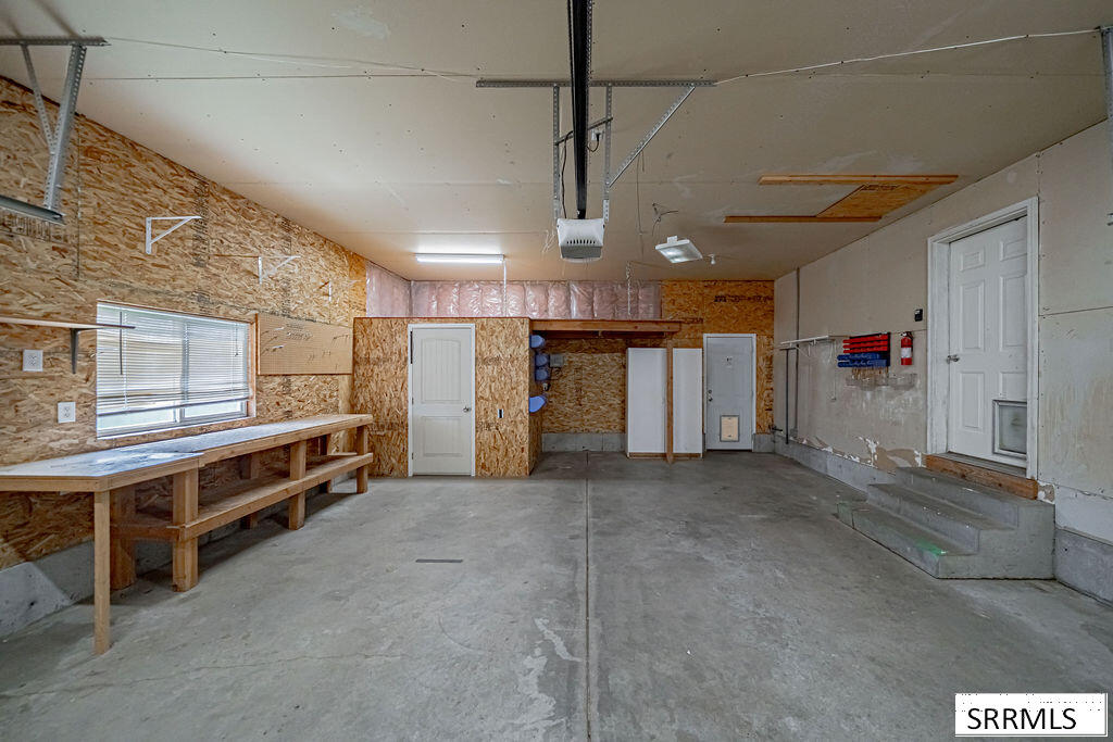 191 N 3990 E Property Photo 82