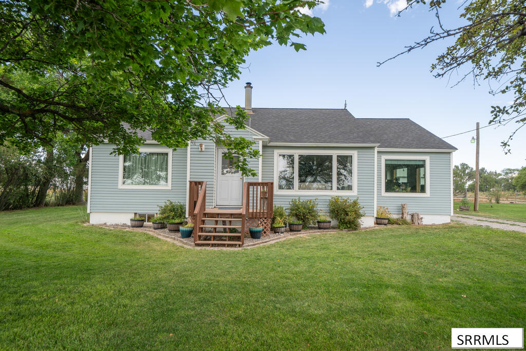 3363 E 81 N Property Photo 1