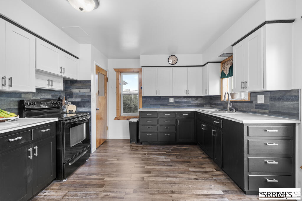 3363 E 81 N Property Photo 10