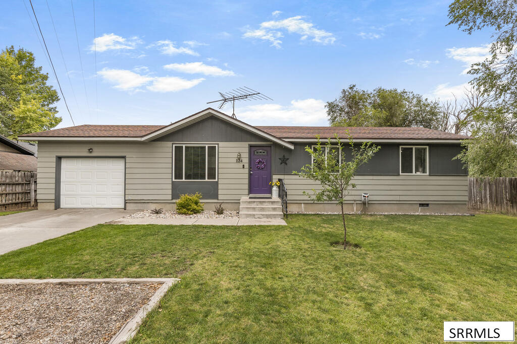 124 S Front Street Property Photo 1