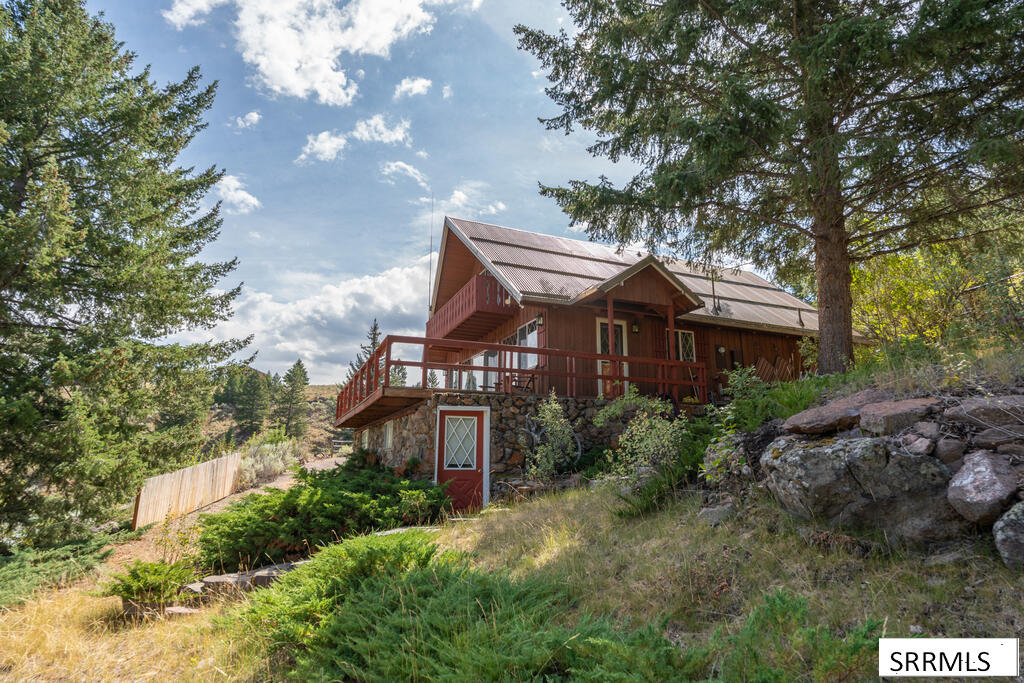 5 Indian Point Drive Property Photo 2
