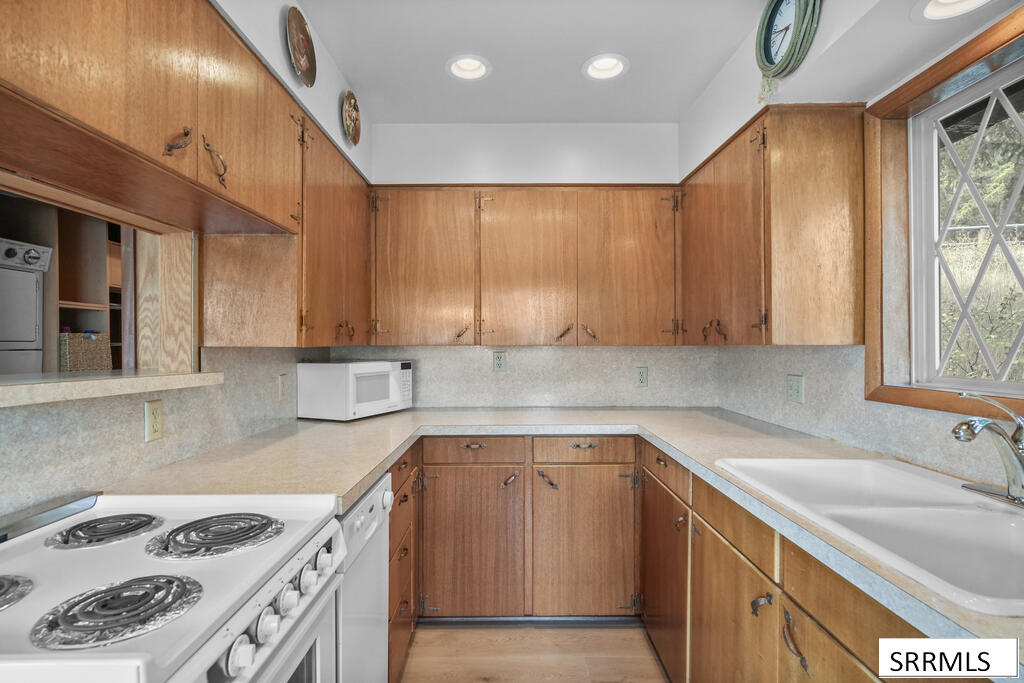 5 Indian Point Drive Property Photo 17