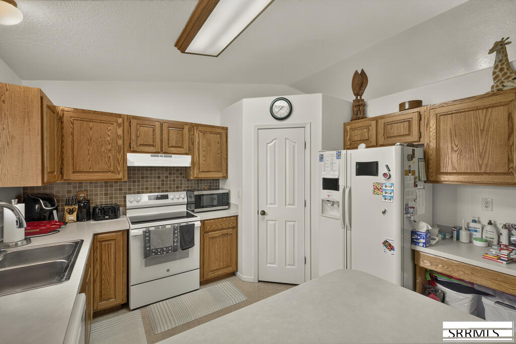 700 Aspen Avenue Property Photo 9