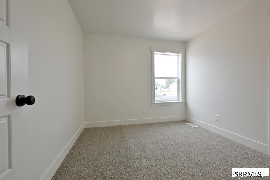 3043 Elixir Road Property Photo 9