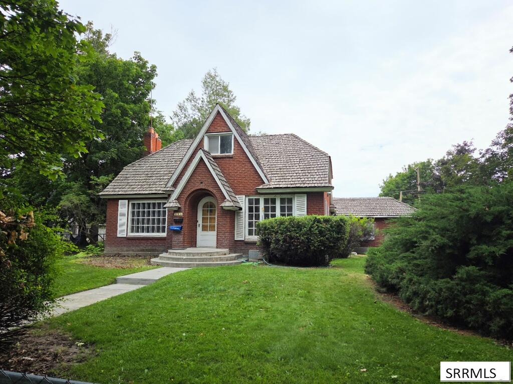 185 S Ridge Avenue Property Photo 1