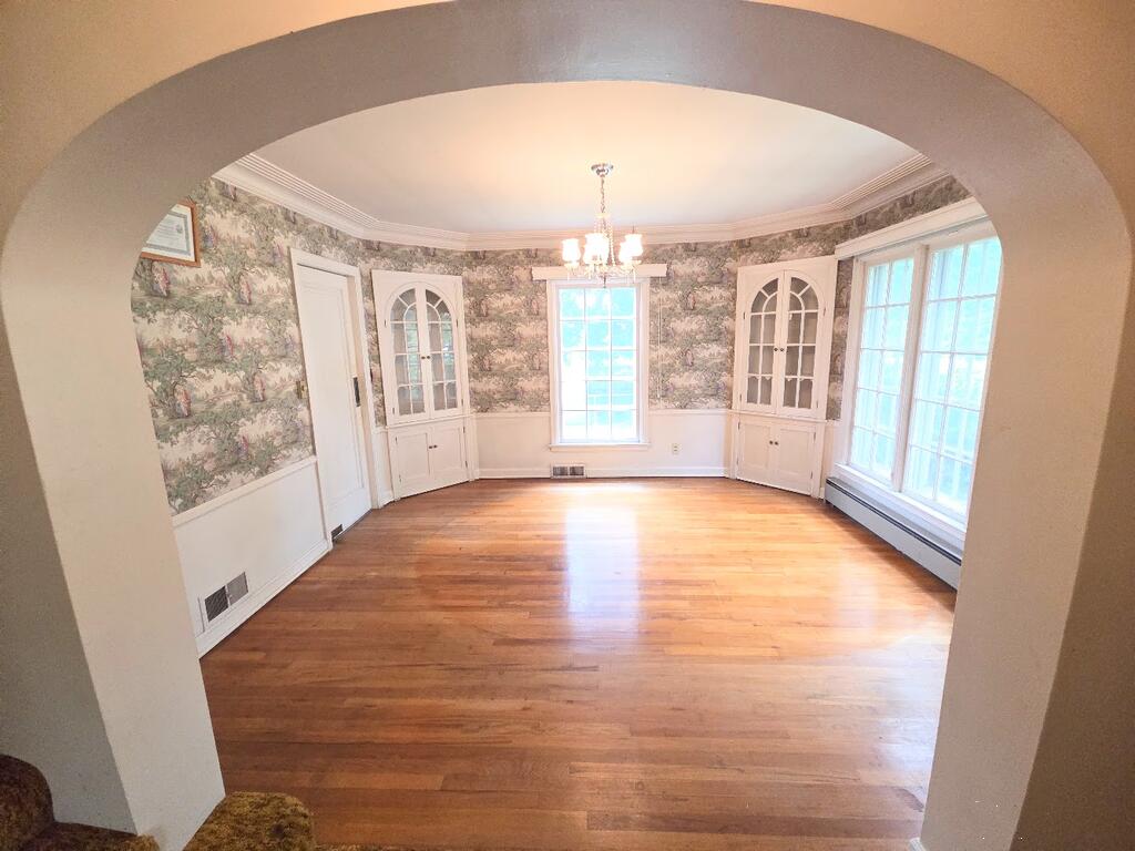 185 S Ridge Avenue Property Photo 9