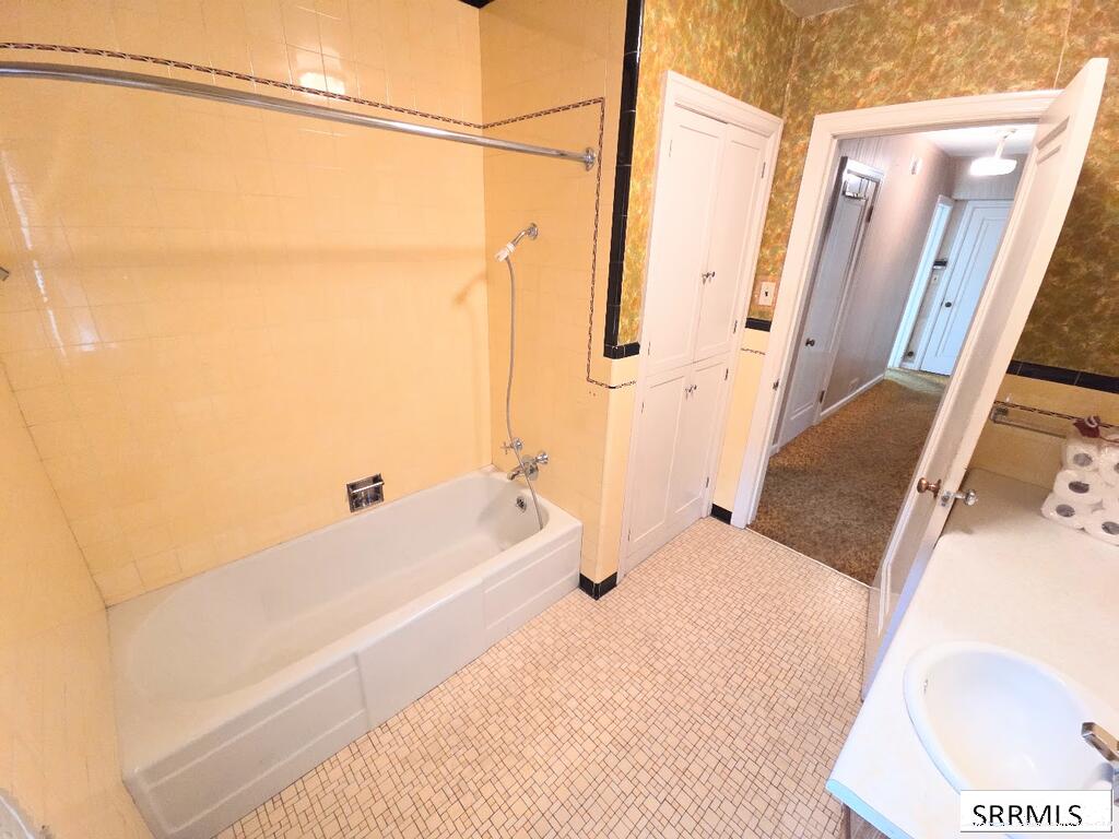 185 S Ridge Avenue Property Photo 31