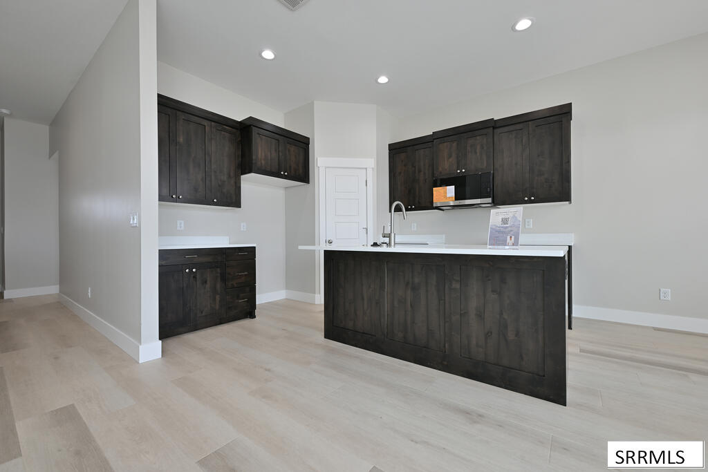 6902 Bronson Drive Property Photo 3