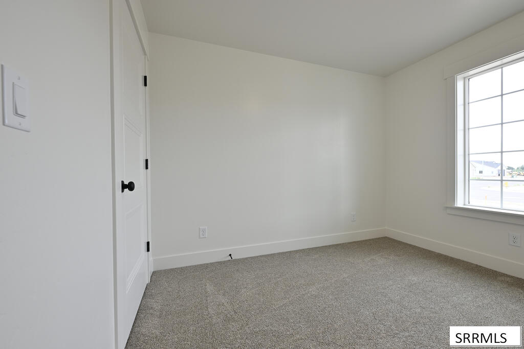 6951 Millbrook Drive Property Photo 9