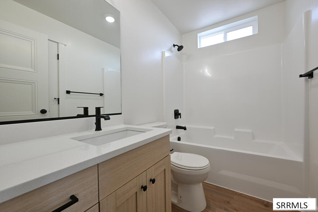 6951 Millbrook Drive Property Photo 10