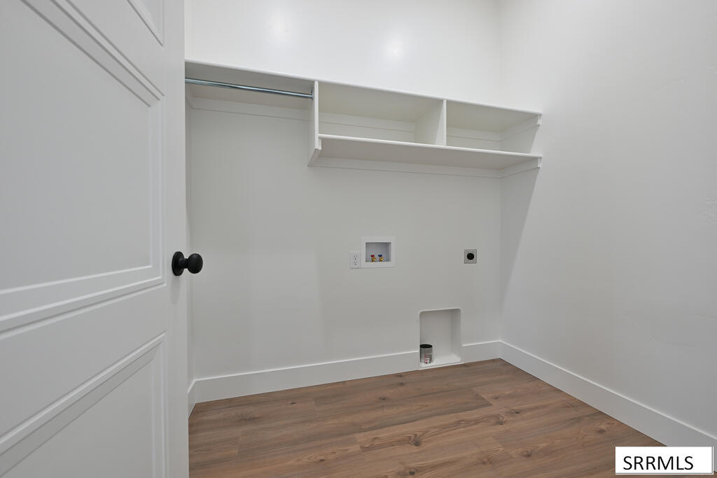6951 Millbrook Drive Property Photo 11