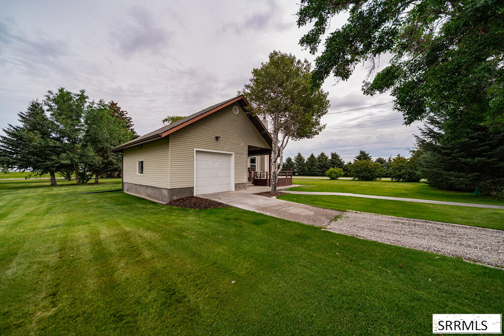 402 S 1100 W Property Photo 3