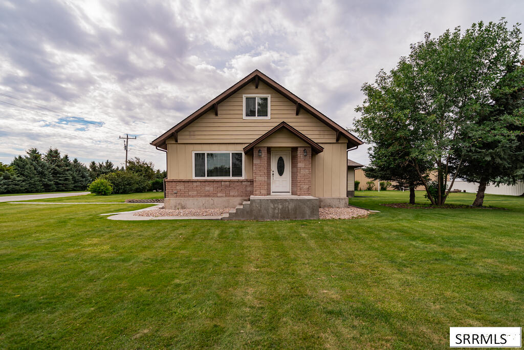 402 S 1100 W Property Photo 4
