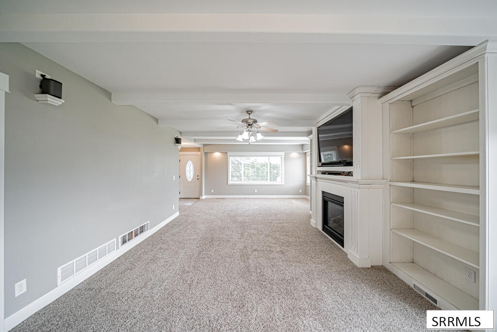 402 S 1100 W Property Photo 12
