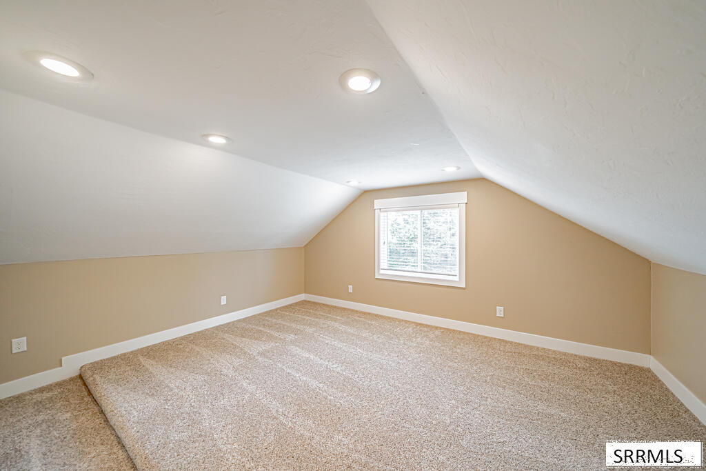 402 S 1100 W Property Photo 40
