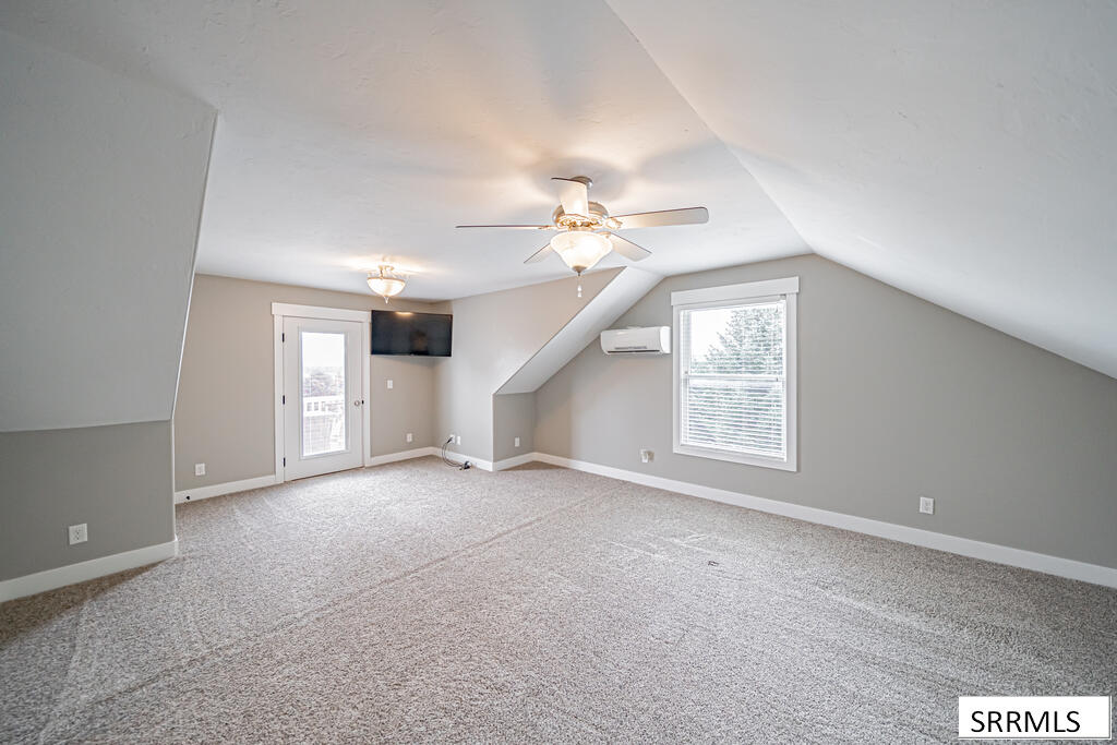 402 S 1100 W Property Photo 44