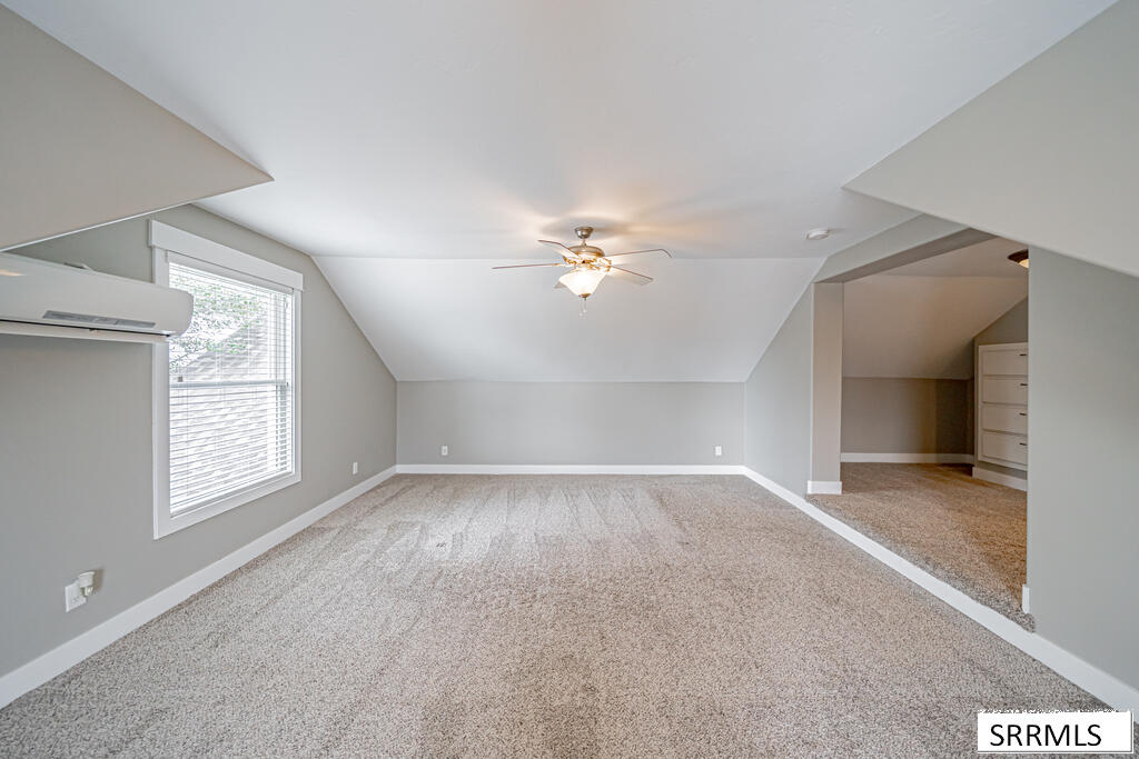 402 S 1100 W Property Photo 45