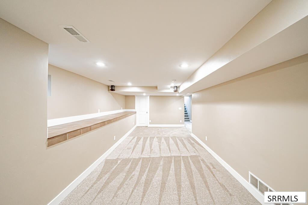 402 S 1100 W Property Photo 56