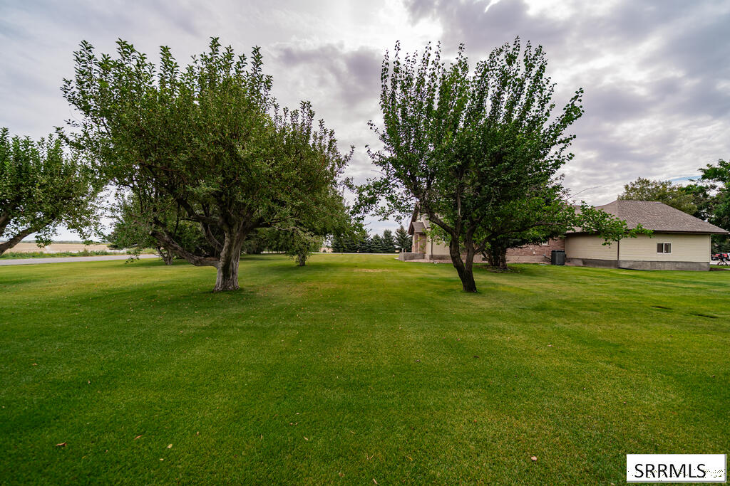 402 S 1100 W Property Photo 80