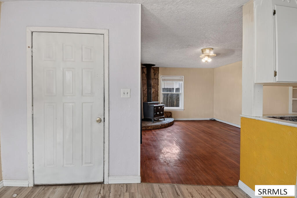 224 E Center Street Property Photo 14