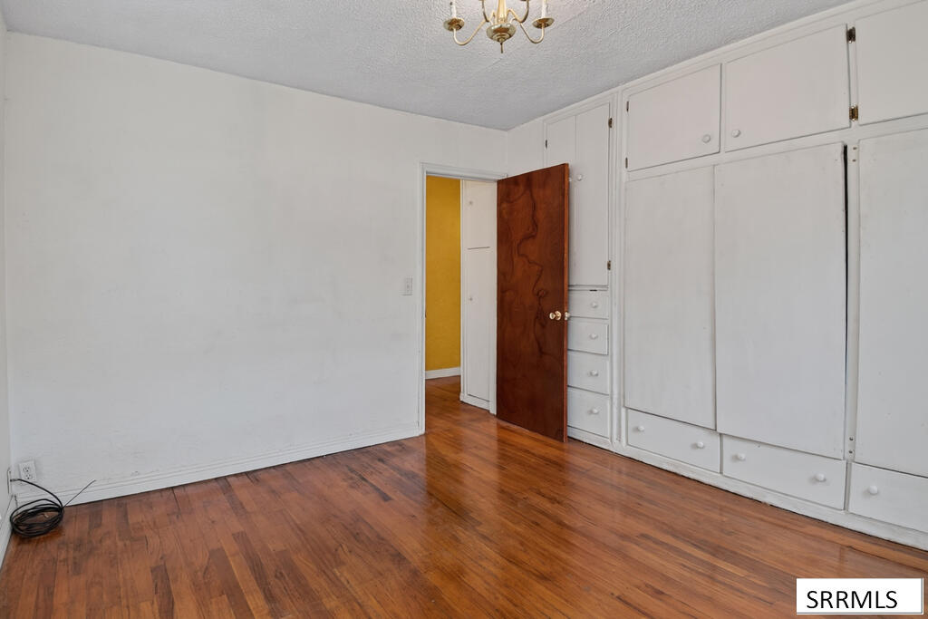 224 E Center Street Property Photo 27
