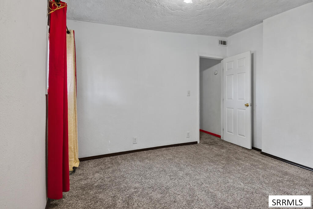 224 E Center Street Property Photo 30