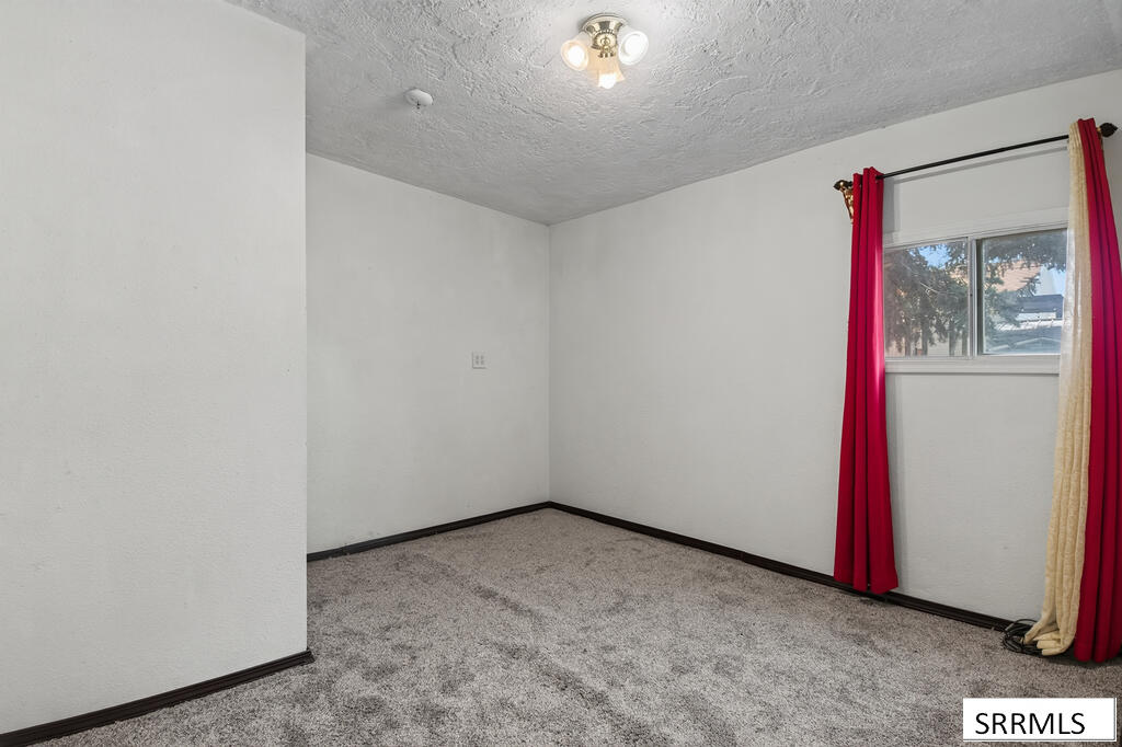 224 E Center Street Property Photo 31