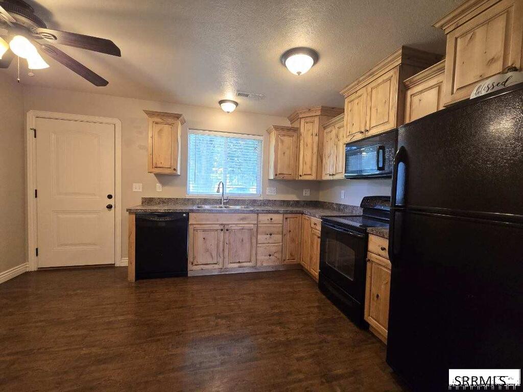 446 W 6th S # 609 Property Photo 7