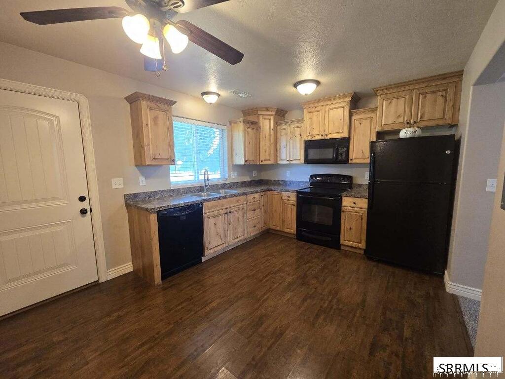 446 W 6th S # 609 Property Photo 8