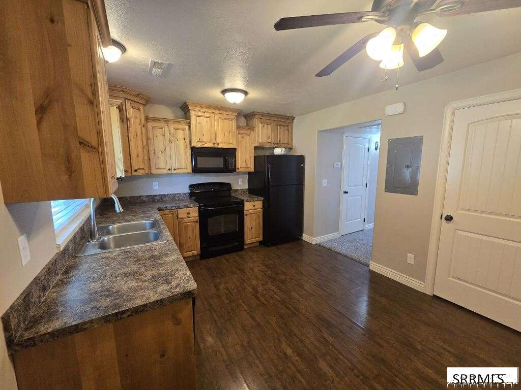 446 W 6th S # 609 Property Photo 9